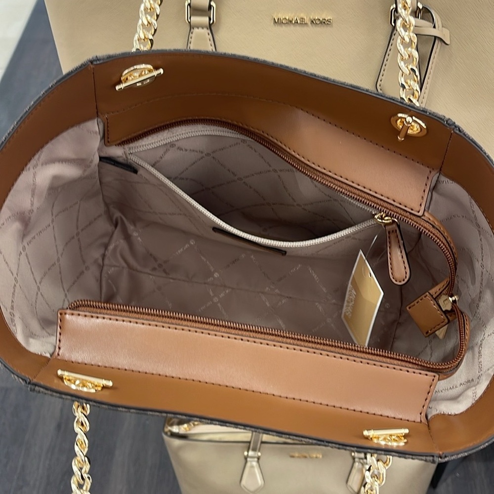 MICHAEL KORS LG CHAIN SHLDR TOTE BROWN NWT - Picture 11 of 16